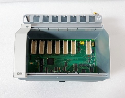 ABB PM803F 3BDH000530R1 বেস ইউনিট 16 এমবি ব্যাটারি-বাফারযুক্ত র্যাম সেন্ট্রাল ইউনিট
