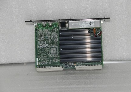 GE IC698CPE030 PACSystems RX7i নিয়ামক পিএলসি সিস্টেমের জন্য কেন্দ্রীয় প্রসেসিং ইউনিট