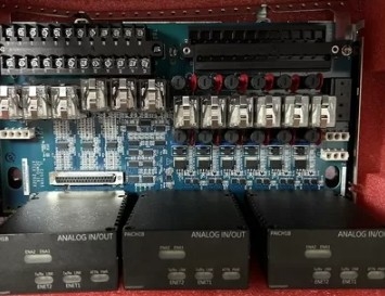 151X1202YE08PP14 IS400TRLYS1BJJ GE অ্যানালগ I/O মডিউল টার্মিনাল বোর্ড