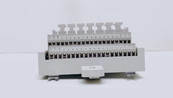 শান্ট স্টিক স্লটের জন্য TU844 3BSE021445R1 ABB I/O মডিউল টার্মিনেশন ইউনিট 