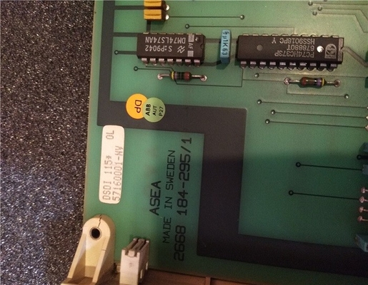 DSDI115 ABB ডিজিটাল ইনপুট ইউনিট 32Ch 24VDC PLC খুচরা যন্ত্রাংশ 57160001-NV