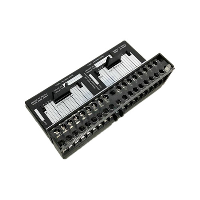 IC670CHS101 GE Fanuc GE ফিল্ড I/O বেস ব্যারিয়ার স্টাইল টার্মিনাল ব্লক হট ইনসার্টেশন জেনারেল ইলেকট্রিক