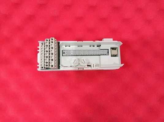 TU811V1 ABB S800 কমপ্যাক্ট মডিউল টার্মিনেশন ইউনিট 1x8 সিগন্যাল টার্মিনাল 3BSE013231R1