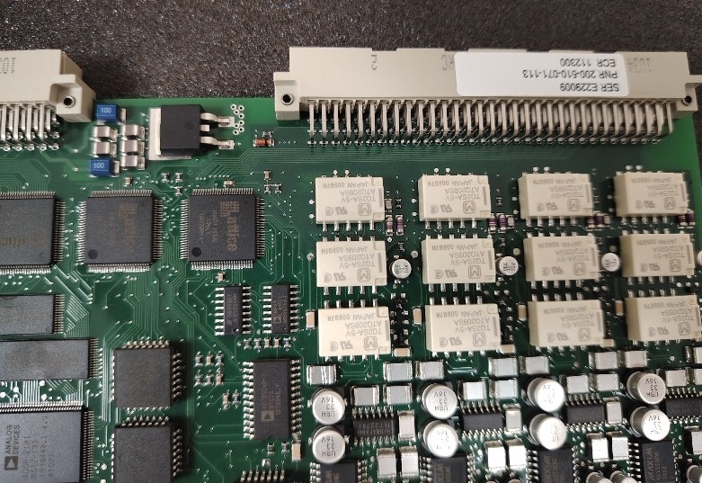 MPC4 200-510-041-022 মেশিন সুরক্ষা কার্ড একযোগে দুটি গতির ইনপুট পর্যন্ত