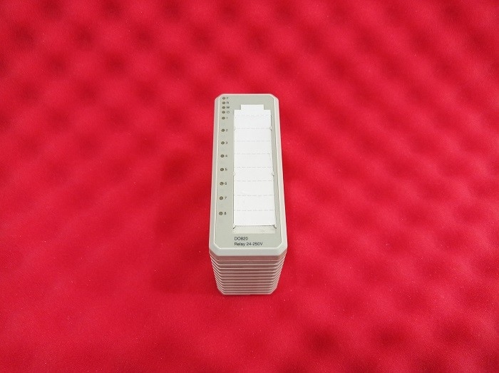 DO820 ABB S800 I/O 8 চ্যানেল আউটপুট মডিউল 230V Abb প্রক্রিয়া অটোমেশন 3BSE008514R1